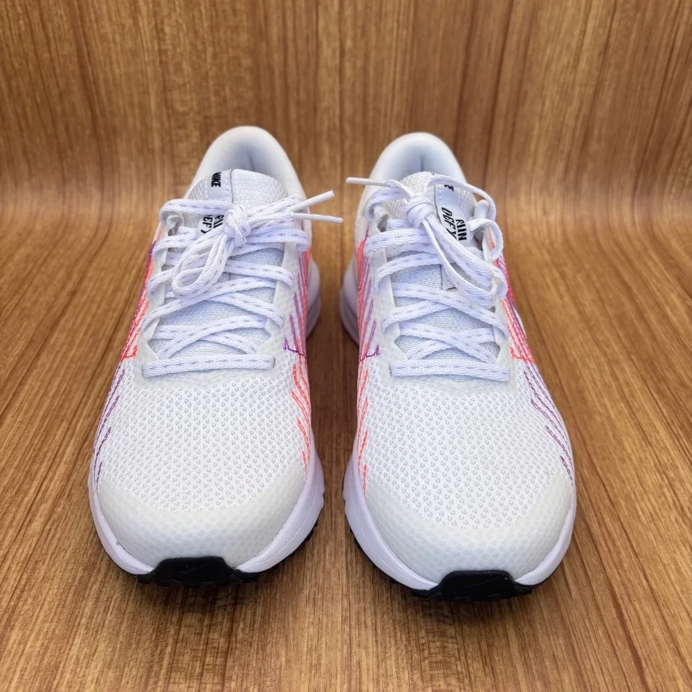 Nike Run Defy Running Shoes Womens 6 White Hydrangeas HM9593-102 Sneakers NEW - Picture 2 of 8
